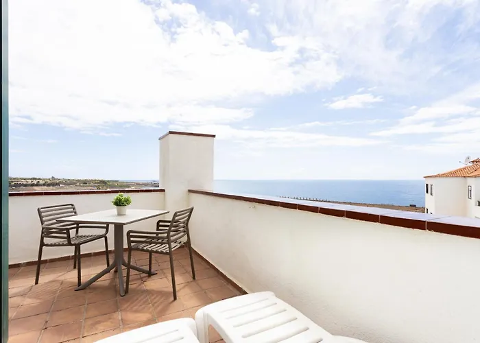 Ocean Views - Taucho 103